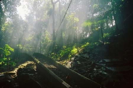 The way up to the cave
